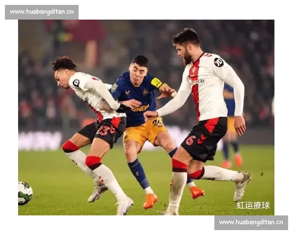 焦点战逆转取胜豪门重返榜首引爆球迷热议全队士气高涨冲击冠军荣耀 焦点战逆转取胜豪门重返榜首引爆球迷热议全队士气高涨冲击冠军荣耀