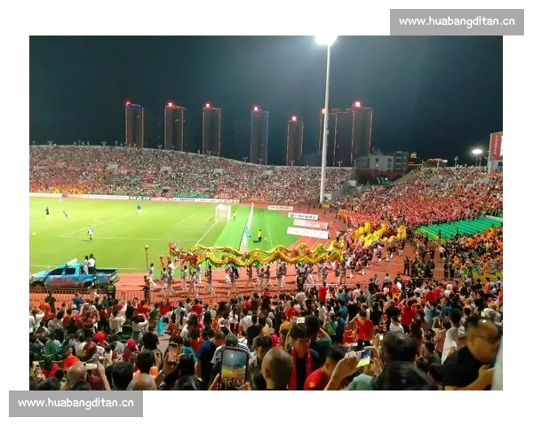 足球直播官方版高清稳定赛事直击精彩不断实时更新权威解说多端畅看