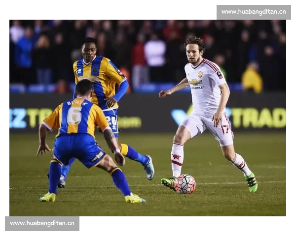 高清足球赛事直播APP下载指南畅享全球赛场精彩即时比分数据分析权威解说 - 副本 (147) - 副本 - 副本 - 副本 - 副本